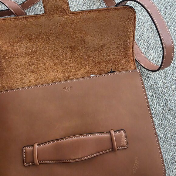 Authentic Céline by Phoebe PhiloNatural Calfskin Medium Symmetrical Bag Tan - Picture 3 of 16